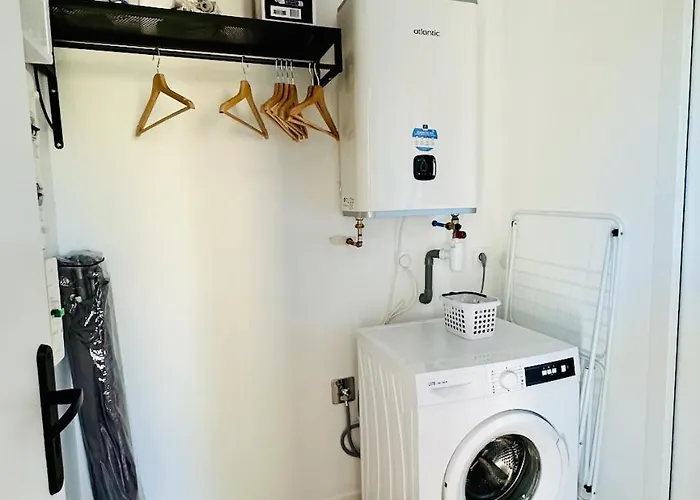 Apartment La Halte Occitane - Classe 3 Etoiles - 1 Chambre, Parking, Terrasse, Inclus Montauban